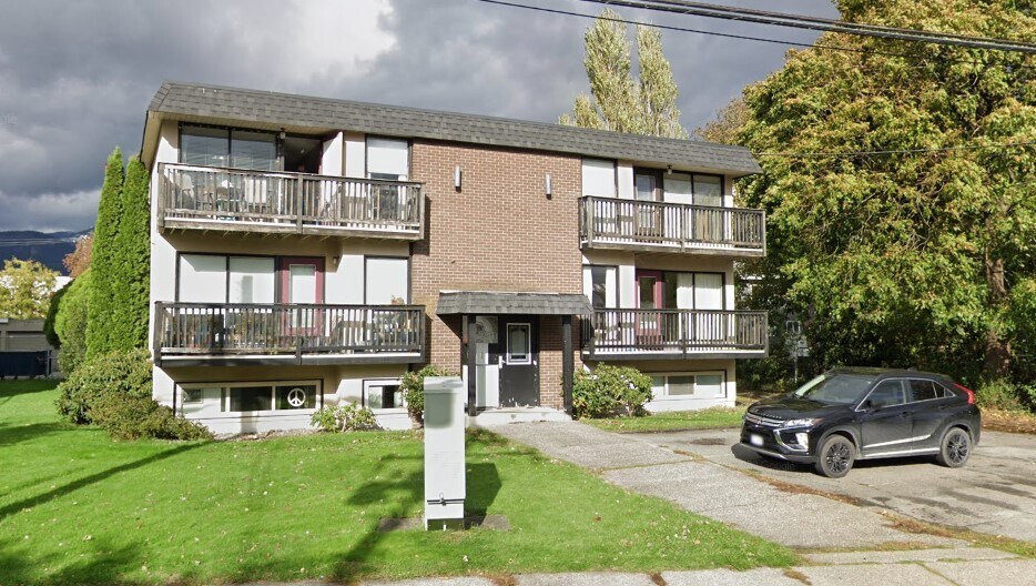 Primary Photo Of 46117 Gore Av, Chilliwack Apartments For Sale