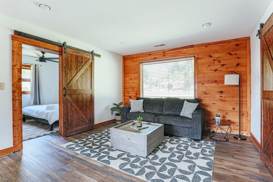 More Photos Of 7847 Rockfish Valley Hwy, Afton Hotel For Sale