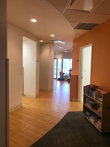 More Photos Of 901 Ethan Allen Hwy, Ridgefield Office For Sale