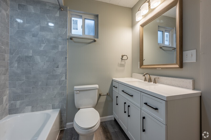 More Photos Of 2215 Aurora Dr, Pittsburgh Apartments For Sale