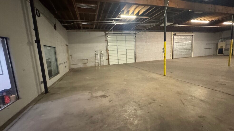 More Photos Of 1706 E Curry Rd, Tempe Warehouse For Lease
