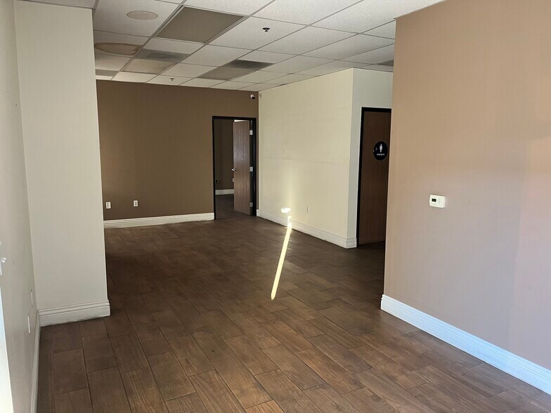 More Photos Of 14662 El Molino St, Fontana Warehouse For Sale