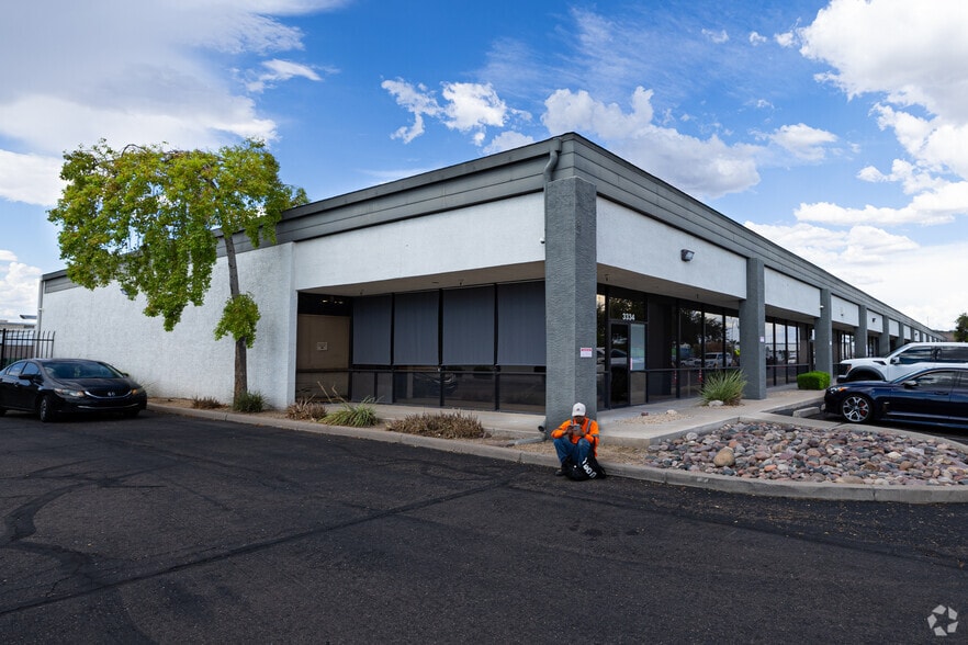 Primary Photo Of 3310-3334 W Flower St, Phoenix Warehouse For Lease