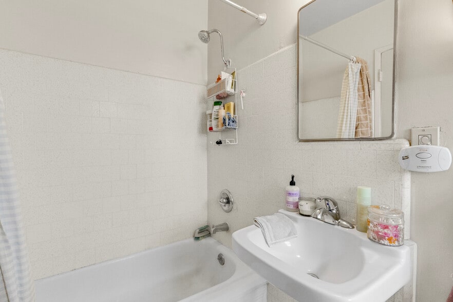 More Photos Of 59 S Sierra Madre Blvd, Pasadena Multifamily For Sale