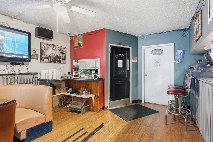 More Photos Of 3911 N Madison St, Spokane Office Residential For Sale