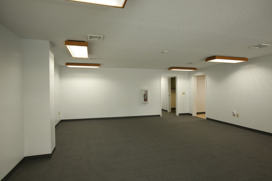 More Photos Of 7731 SE 59th Ct, Ocala Warehouse For Lease