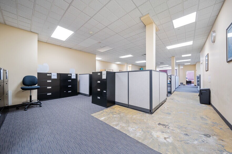 More Photos Of 2535 John F Kennedy Blvd, Jersey City Medical For Lease