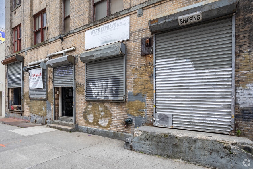 More Photos Of 972-974 Dean St, Brooklyn Warehouse For Sale
