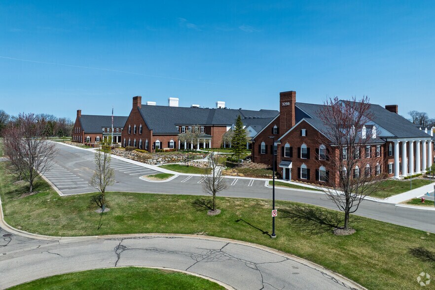 Primary Photo Of 3250-3256 University Dr, Auburn Hills Medical For Lease