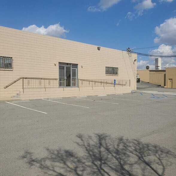 More Photos Of 4674 Brooks St, Montclair Warehouse For Lease