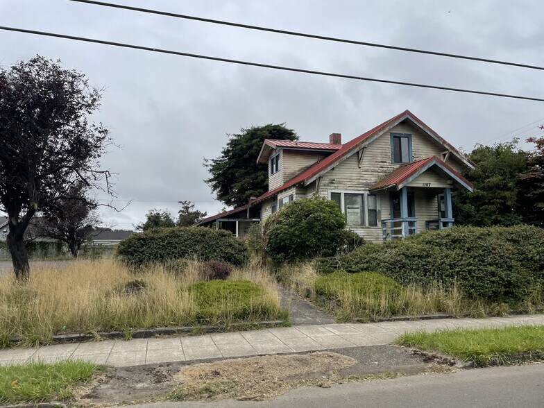 More Photos Of 1107 3rd St, Tillamook Healthcare For Sale