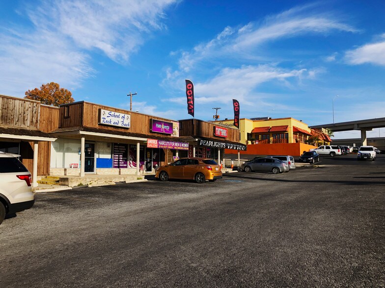 More Photos Of 5402-5418 Glen Ridge Dr, San Antonio Storefront For Sale
