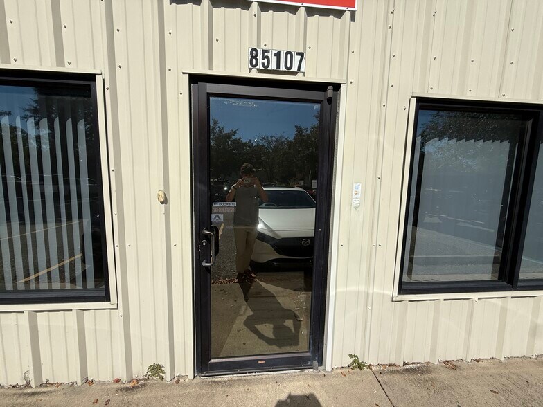 More Photos Of 85107 Commercial Park Dr, Yulee Warehouse For Lease