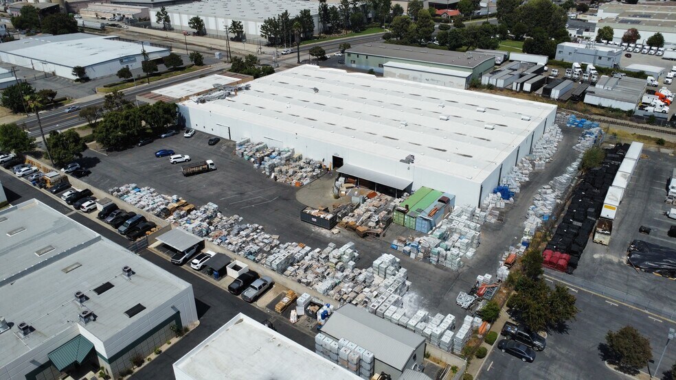 More Photos Of 1250 E Philadelphia St, Pomona Manufacturing For Lease