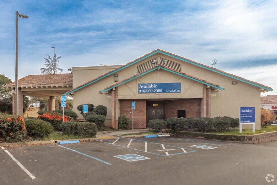 More Photos Of 3970 Missouri Flat Rd, Placerville Bank For Lease