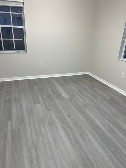 More Photos Of 16578 N Dale Mabry Hwy, Tampa Office For Sale