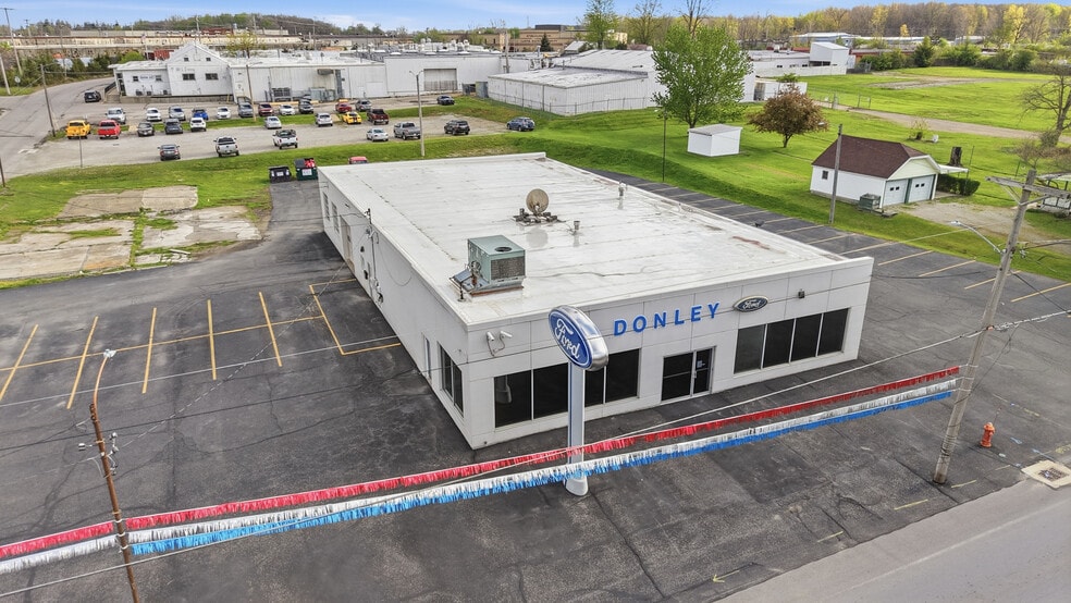 More Photos Of 702 Charles St, Galion Auto Dealership For Sale