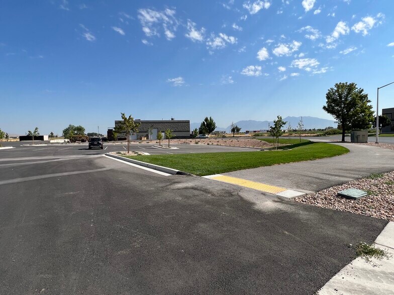 More Photos Of 1548 American Way, Payson Warehouse For Lease