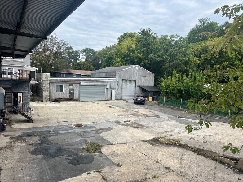 More Photos Of 560 Tarrytown Rd, White Plains Freestanding For Lease