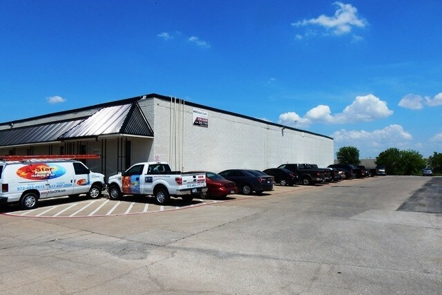 More Photos Of 3022-3032 Lincoln Ct, Garland Warehouse For Lease