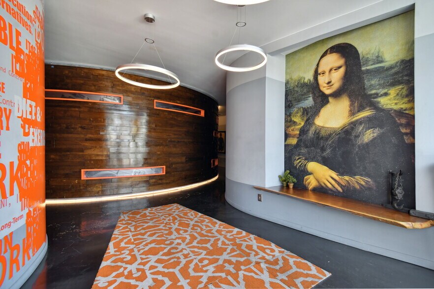 More Photos Of 3330 W Cypress St, Tampa Office For Sale