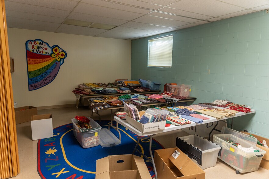 More Photos Of 381 H St, Hampton Religious Facility For Sale