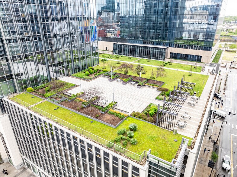 More Photos Of 150 3rd Ave S, Nashville Office For Lease