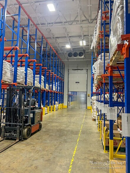 More Photos Of 6001 International Pky, McAllen Refrigeration Cold Storage For Sale