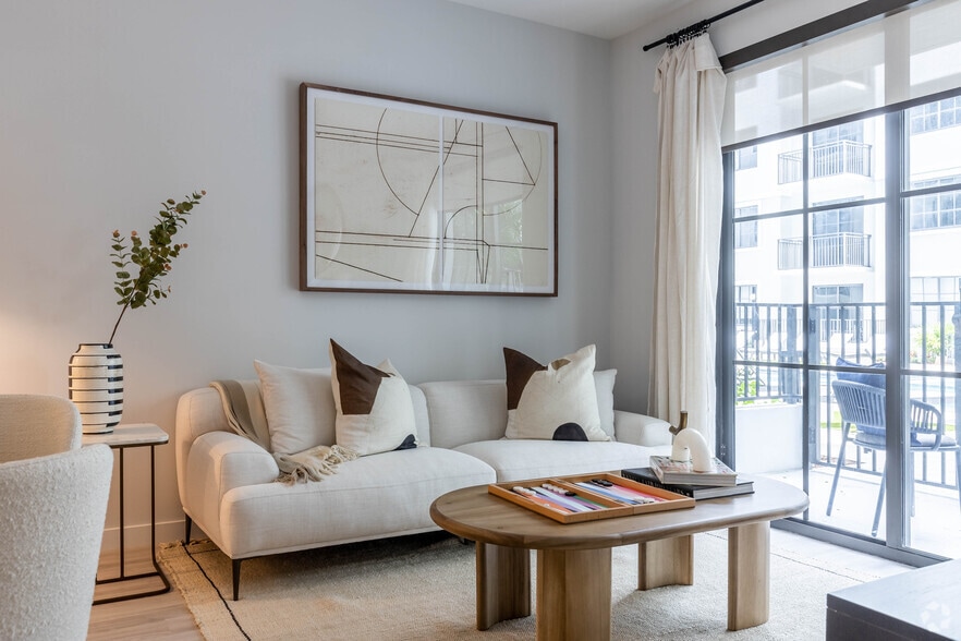 More Photos Of 1711 N University Dr, Plantation Coworking Space