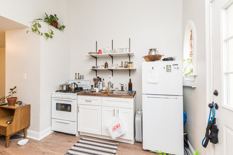 More Photos Of 1434 S 5th St, Philadelphia Apartments For Sale
