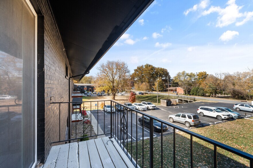 More Photos Of 341 E Loula St, Olathe Apartments For Sale