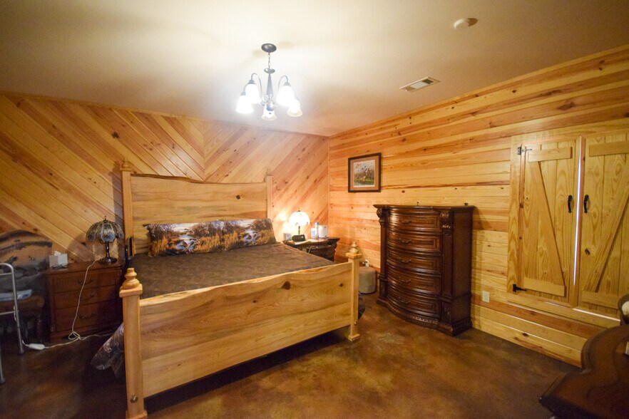 More Photos Of 10024 Highway 165, North Little Rock Light Manufacturing For Sale