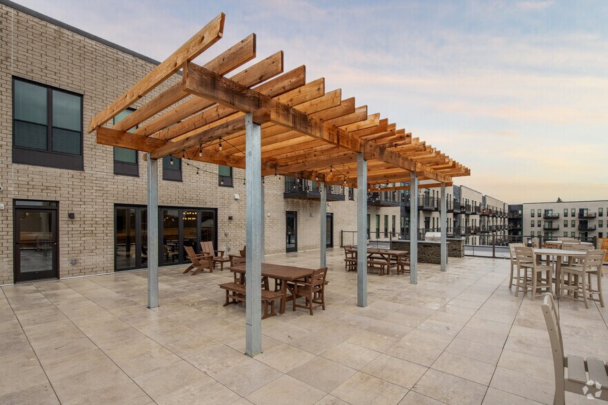 More Photos Of 2974 Ochalla Dr, Fitchburg Apartments For Lease