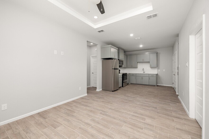 More Photos Of 1601 Hyatt Ave, Pharr Multifamily For Sale
