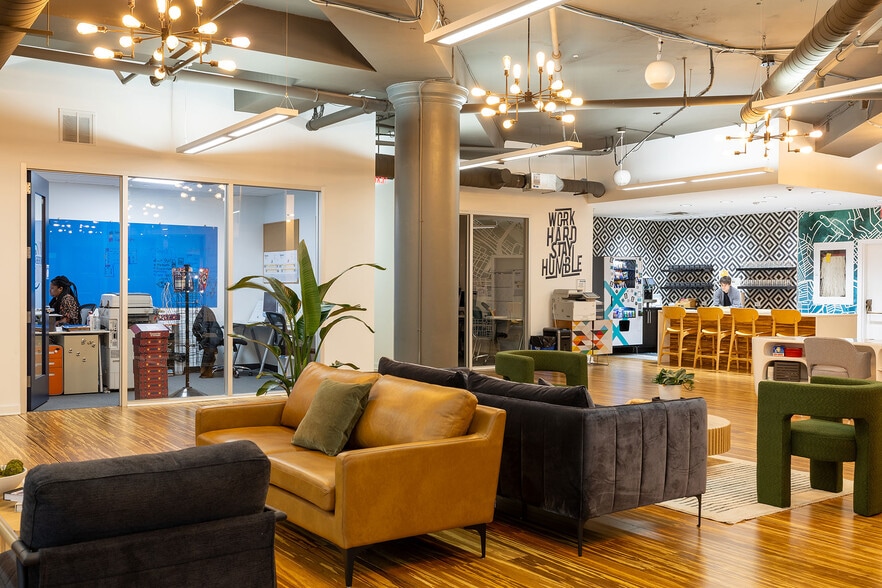More Photos Of 606 Liberty Ave, Pittsburgh Coworking Space
