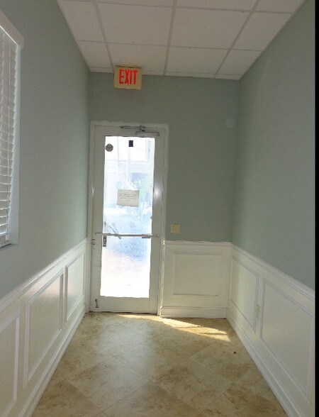 More Photos Of 635 SE 10th St, Deerfield Beach Office For Lease