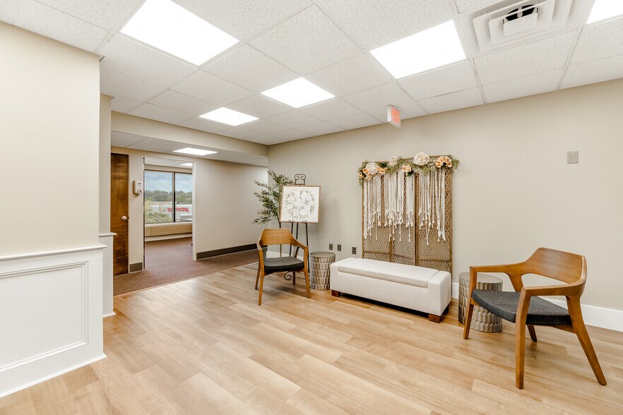 More Photos Of 1494 Old York Rd, Abington Township Medical For Sale