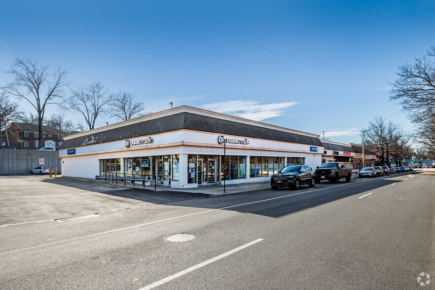 More Photos Of 249-02-249-46 Horace Harding Expy, Little Neck Supermarket For Lease