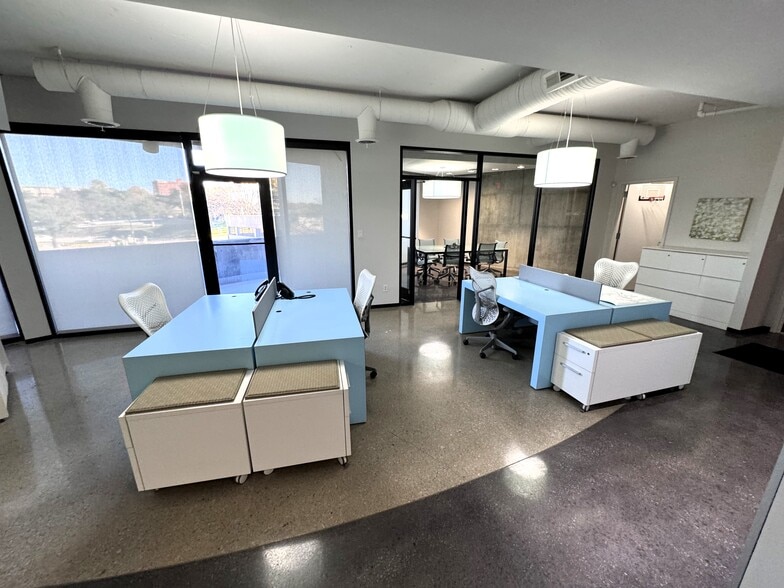 More Photos Of 700 E 8th St, Kansas City Apartments For Sale