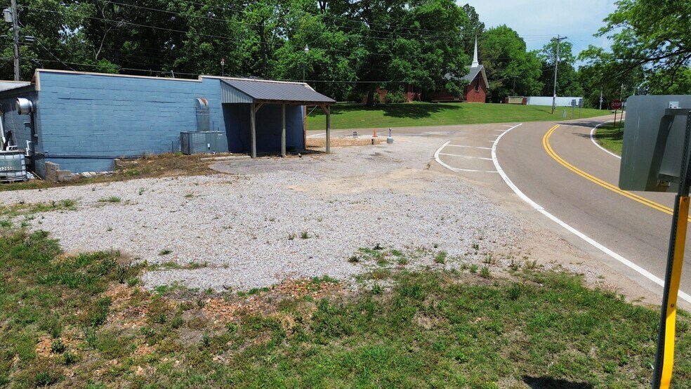 More Photos Of 8505 Highway 193, Oakland Convenience Store For Sale