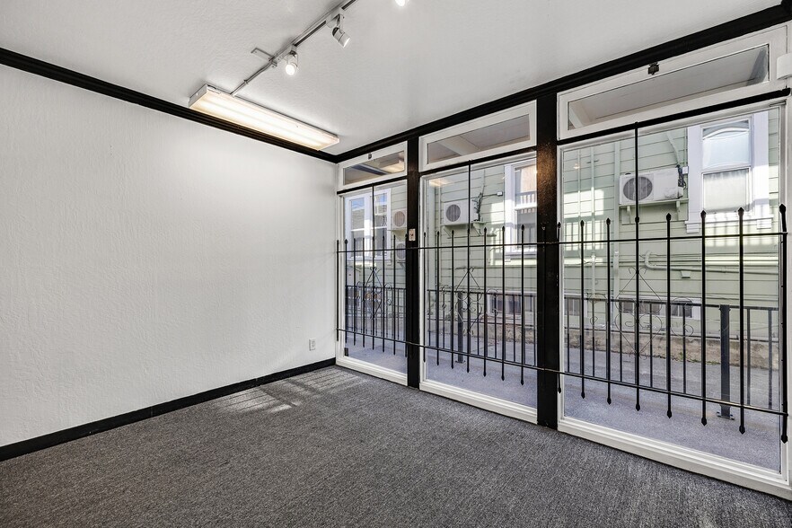 More Photos Of 4319 Piedmont Ave, Oakland Storefront Retail Office For Lease