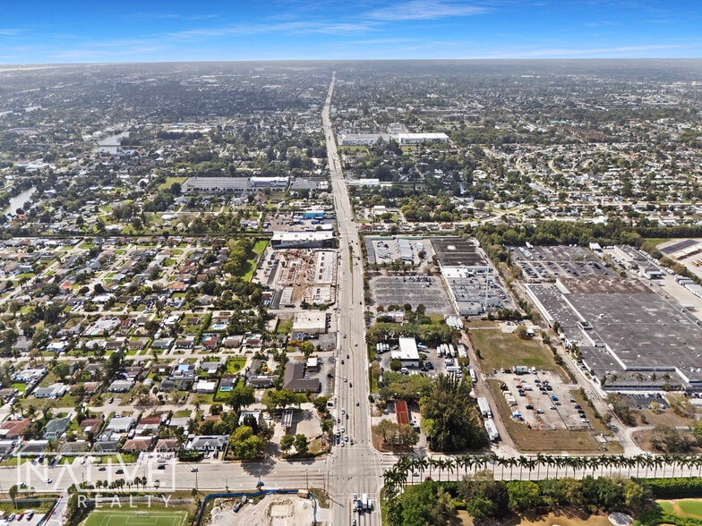 More Photos Of 839 S Congress Ave, Palm Springs Freestanding For Sale