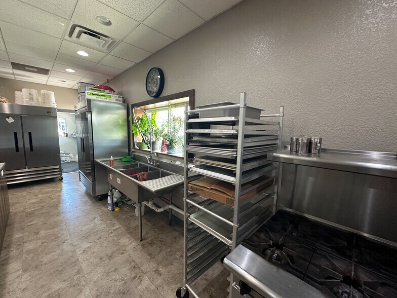 More Photos Of 3099 Highway 95, Mountain Grove Restaurant For Sale
