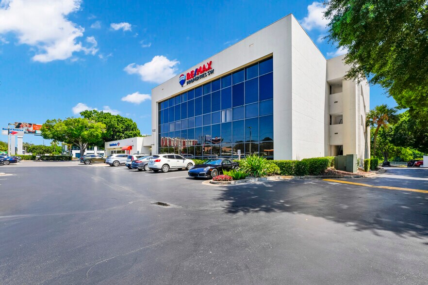 More Photos Of 7232 W Sand Lake Rd, Orlando Office For Lease