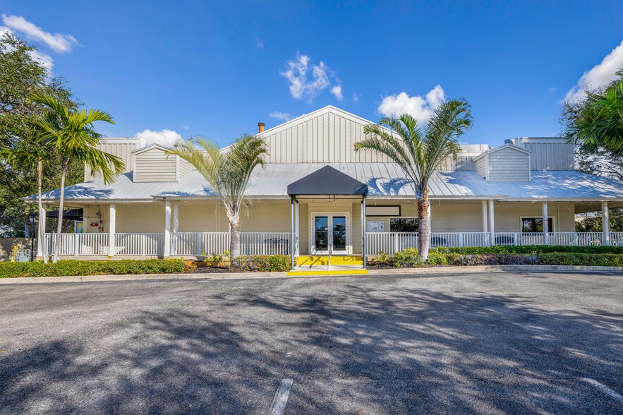 More Photos Of 401 N Federal Hwy, Deerfield Beach Restaurant For Sale