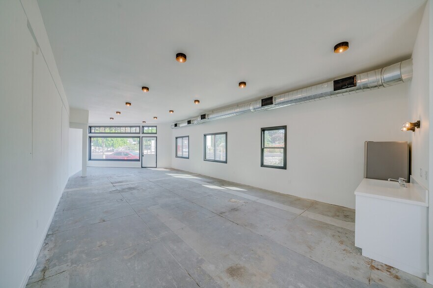 More Photos Of 6012 York Blvd, Los Angeles Office For Lease