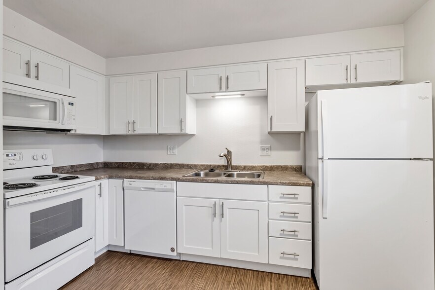 More Photos Of 2519 S 300 E, South Salt Lake Apartments For Sale