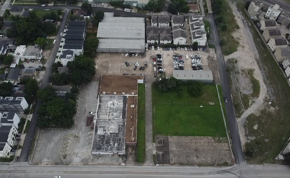 More Photos Of 2519 Garrow St, Houston Unknown For Lease