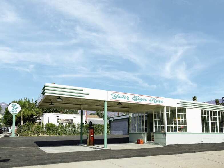 More Photos Of 2012 N Lake Ave, Altadena Restaurant For Lease