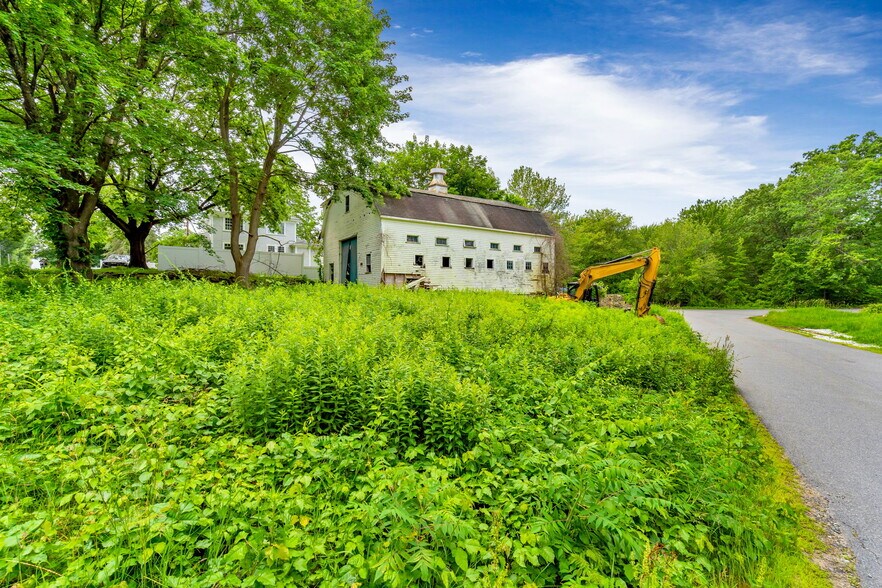 More Photos Of 1190 Liberty Square Rd, Boxborough Warehouse For Sale